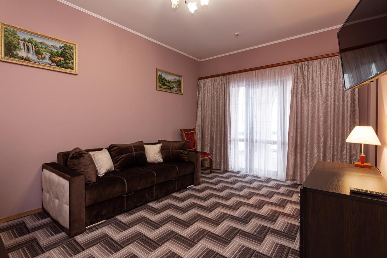 Panska Rovin Hotel Mohnate Buitenkant foto