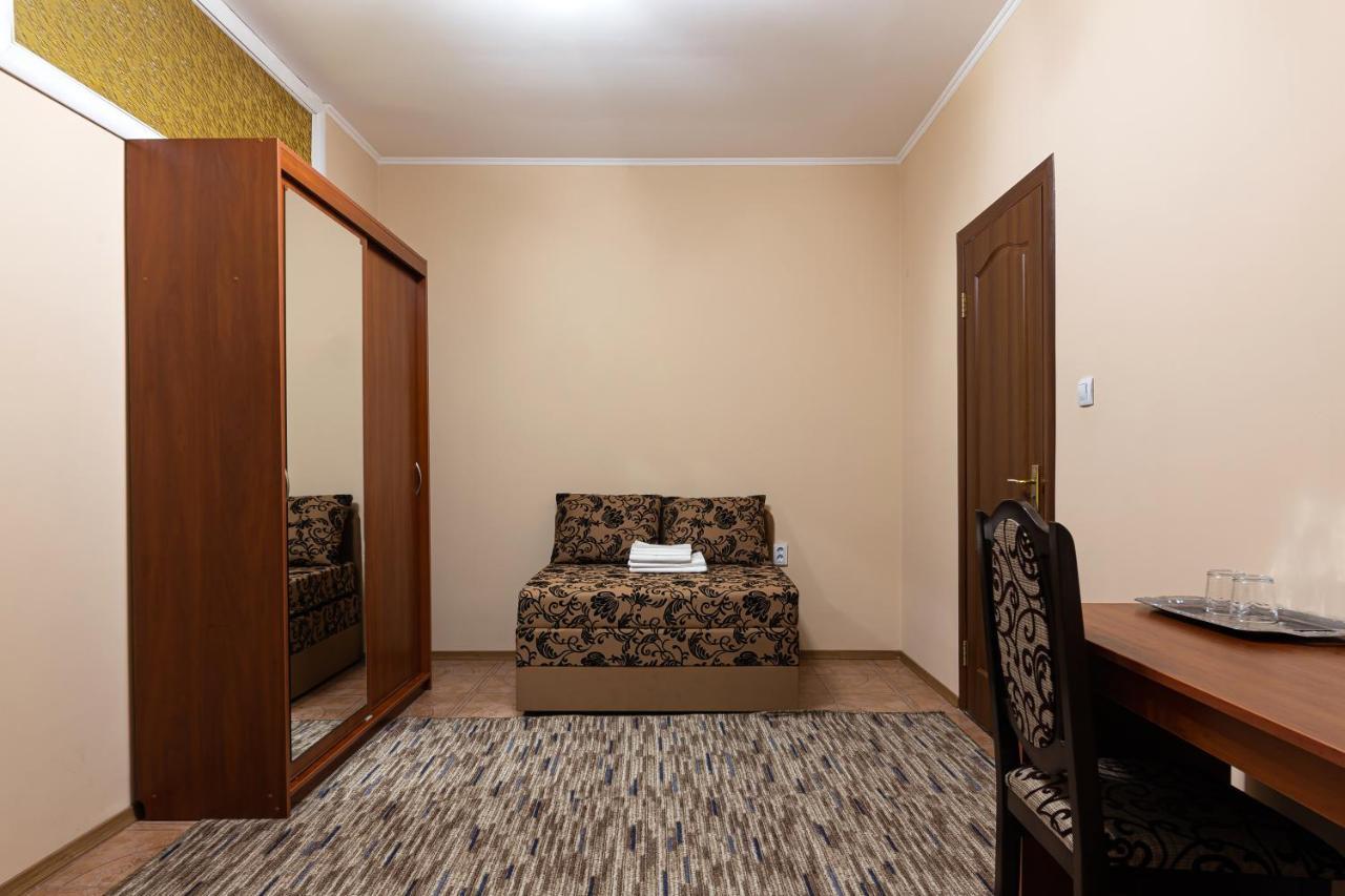 Panska Rovin Hotel Mohnate Buitenkant foto